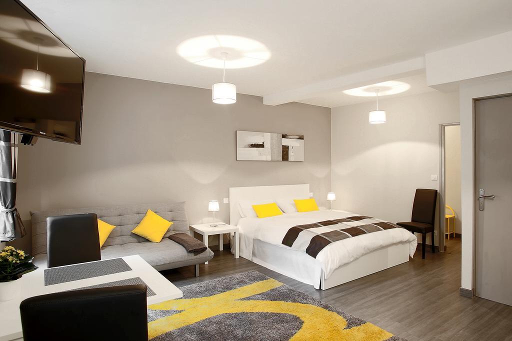 Studios Du Marche Au Bois Périgueux Δωμάτιο φωτογραφία